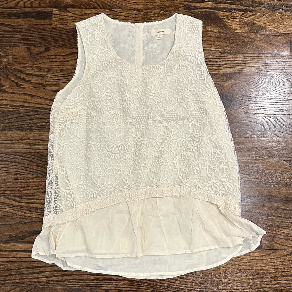 Freeway Elegant Cream Lace Sleeveless Top
